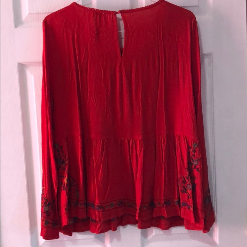 New Umgee Floral Embroidered Ruffled Hem Top Med - Picture 5 of 6